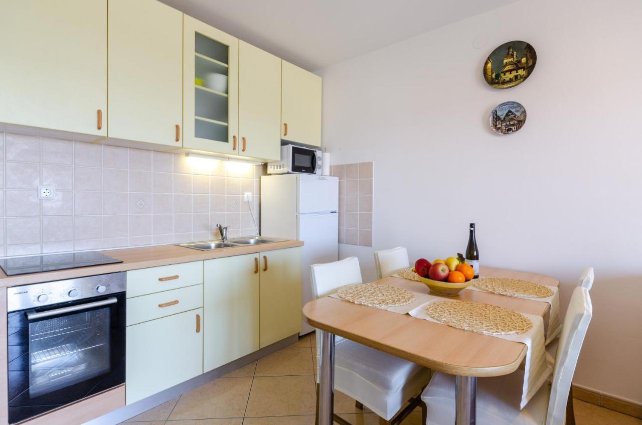 Juanita Apartment ดรามัลย์ ภายนอก รูปภาพ